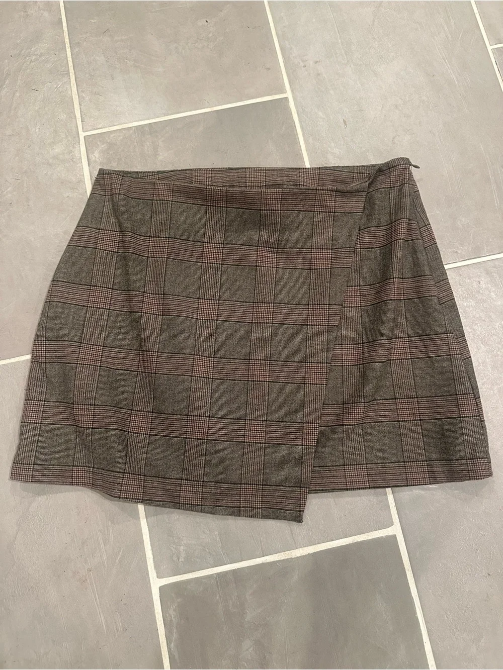 Old Navy Brown Plaid Mini Skirt with Pink Accents - NWT